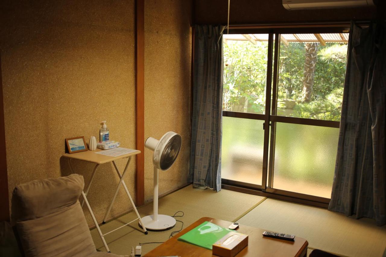 Hojo Suigun Youth Hostel Matsuyama  Exterior foto